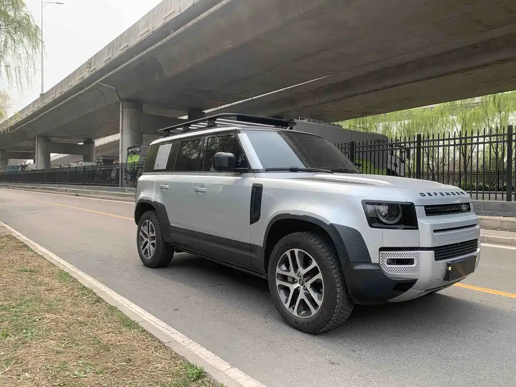 Land Rover Defender 2022 — фото 3