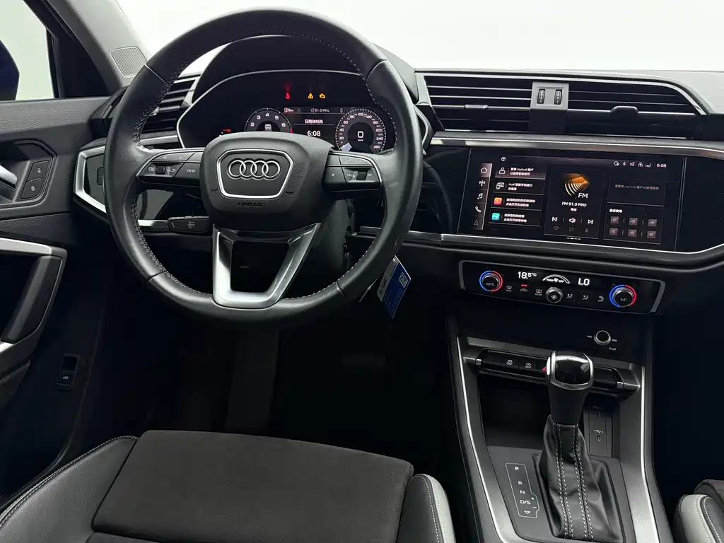 Audi Q3 2022 — фото 14