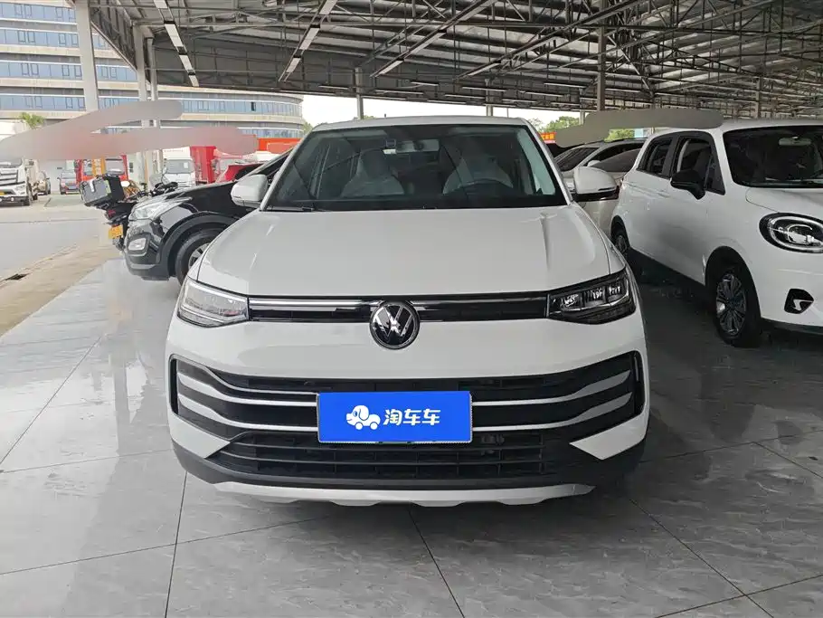 Volkswagen Tharu 2025