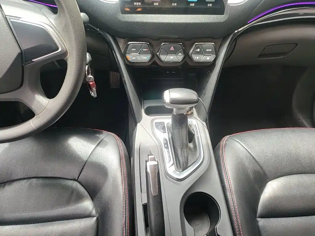 GAC Motor Trumpchi GS4 2016 — фото 14