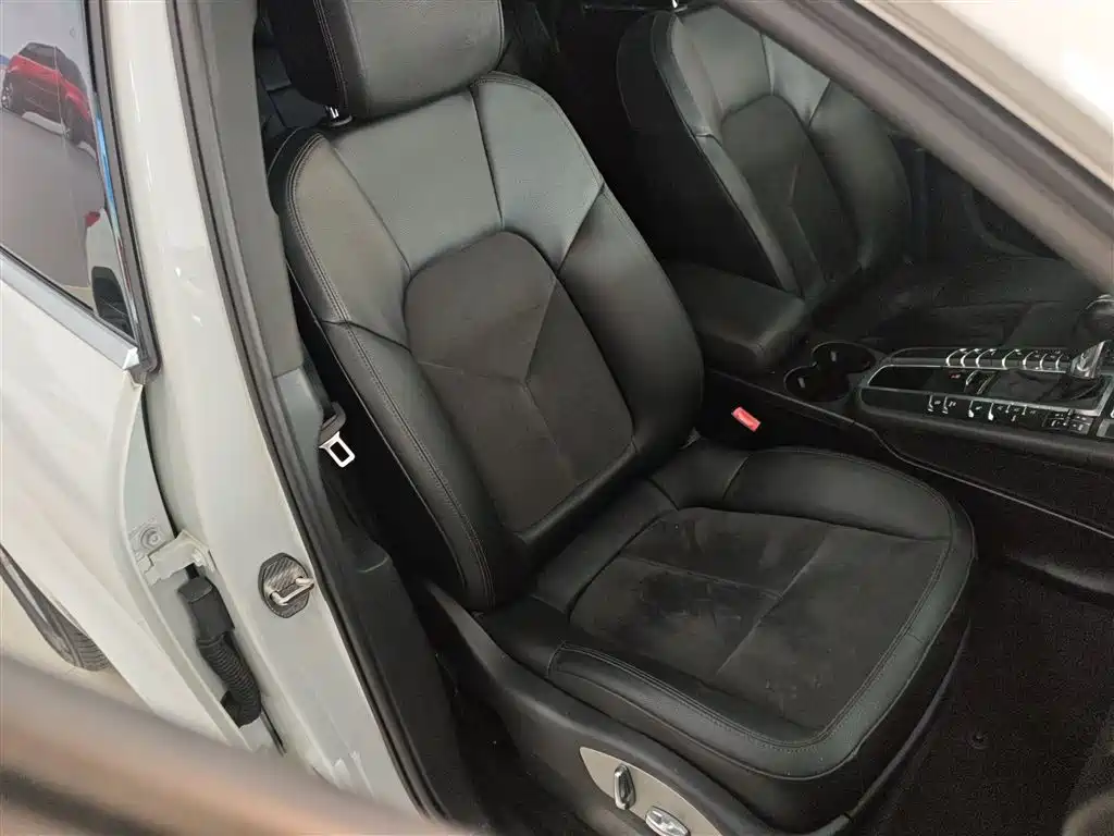 Porsche Macan 2015 — фото 25