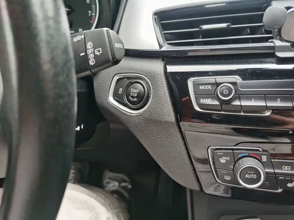 BMW X1 2017 — фото 17