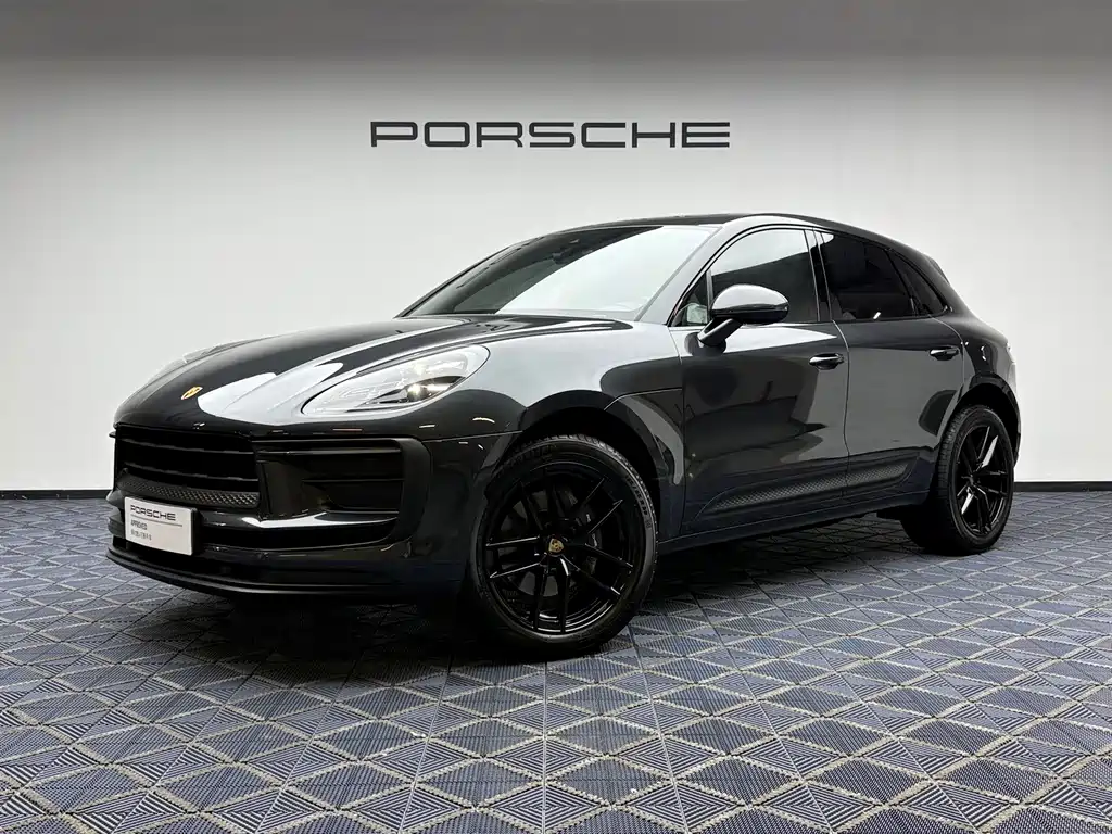 Porsche Macan 2024 — фото 1