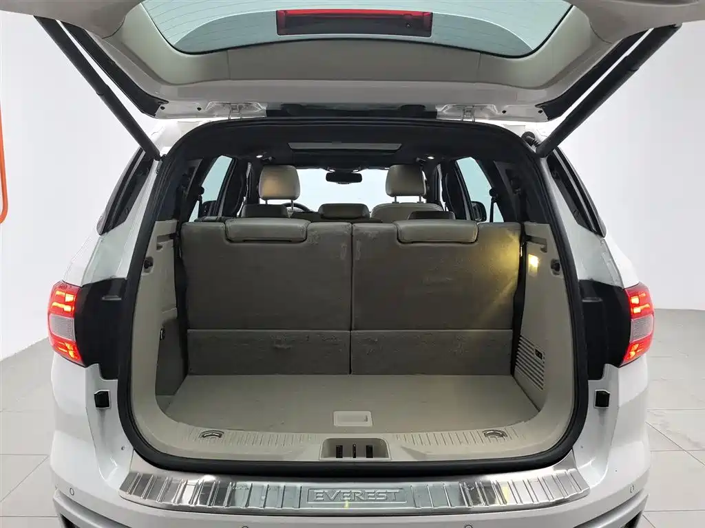 Ford Everest 2016 — фото 16