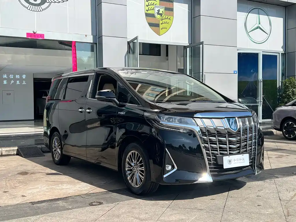 Toyota Alphard 2022 — фото 3