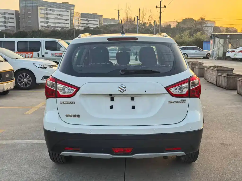 Suzuki S-Cross 2014 — фото 11