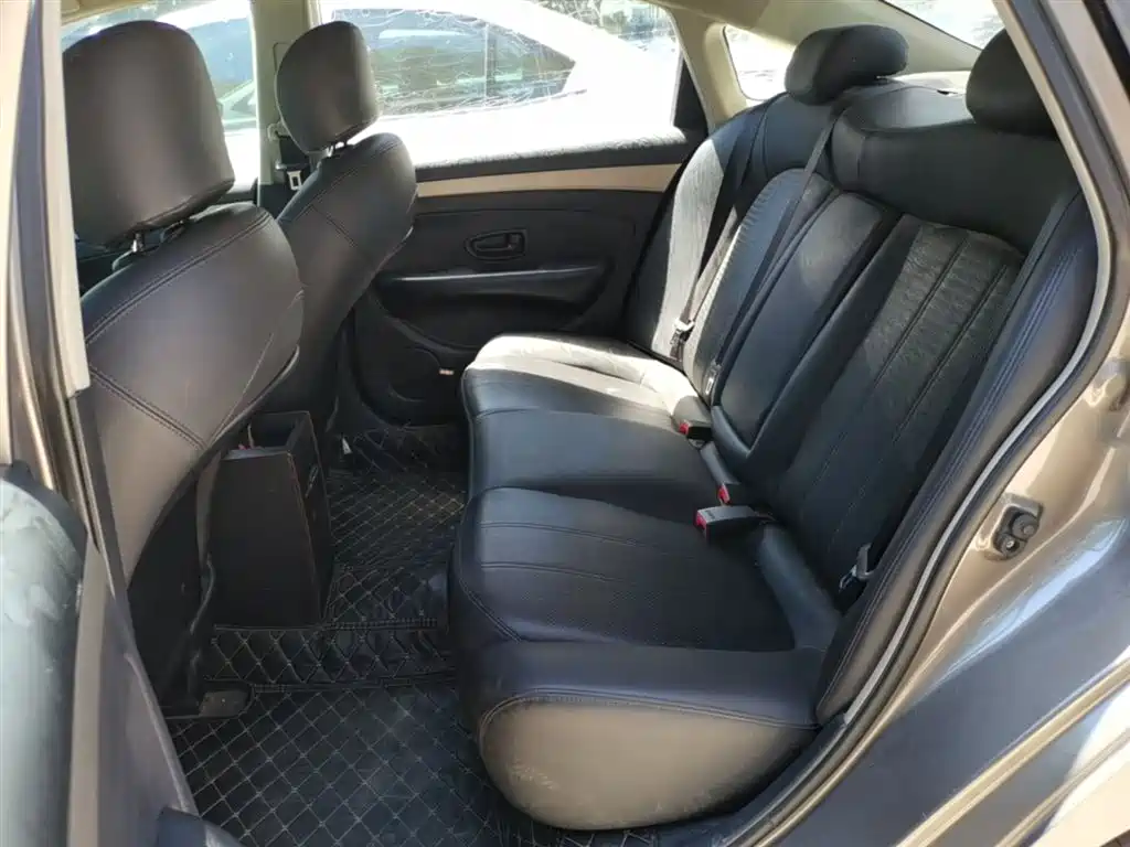 Nissan Sylphy 2019 — фото 17