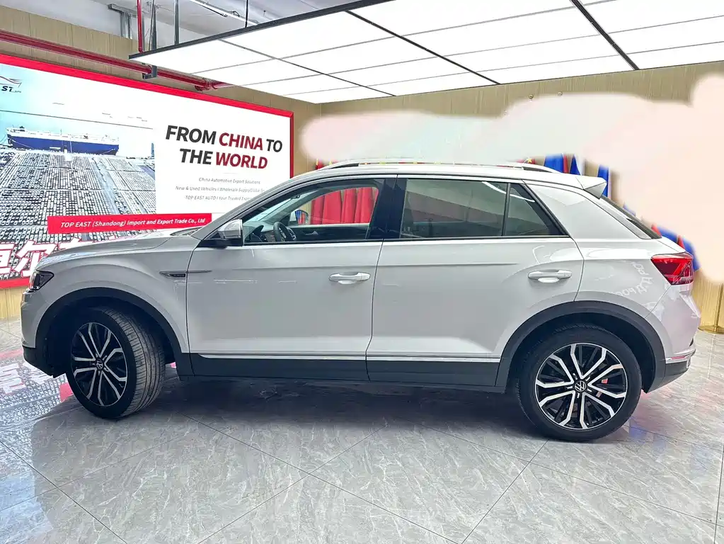 Volkswagen T-Roc 2021 — фото 8