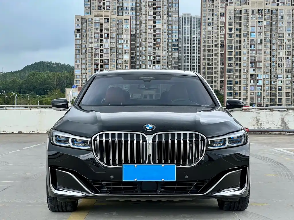 BMW 7 Series 2021 — фото 2