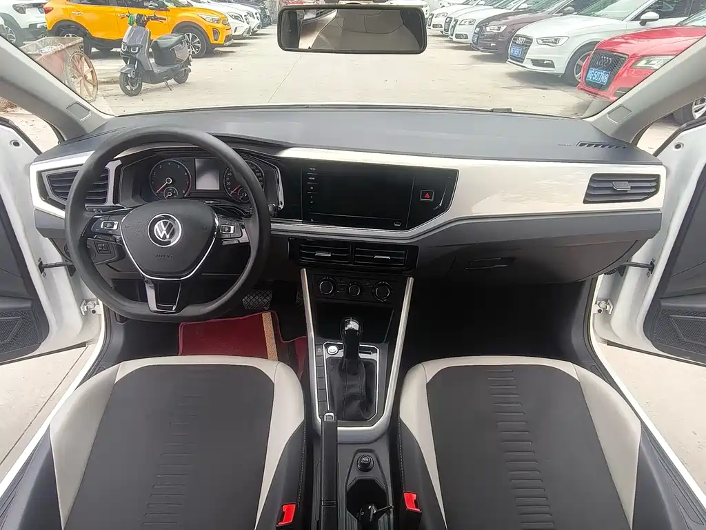 Volkswagen Polo 2021
