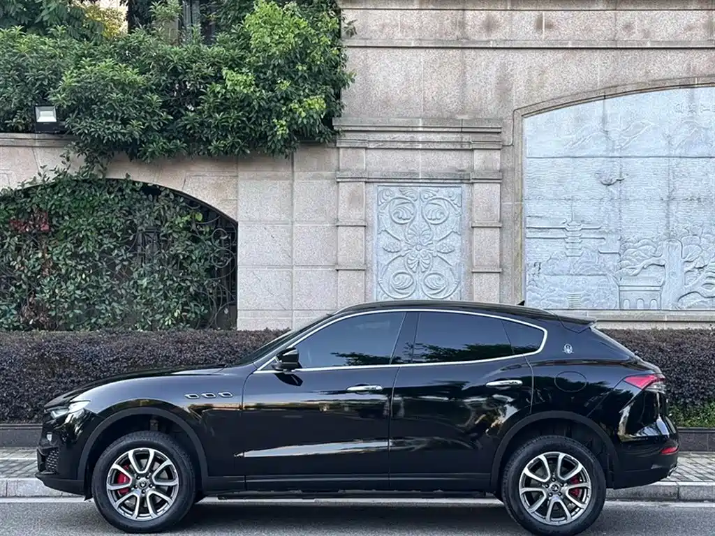 Maserati Levante 2021 — фото 7