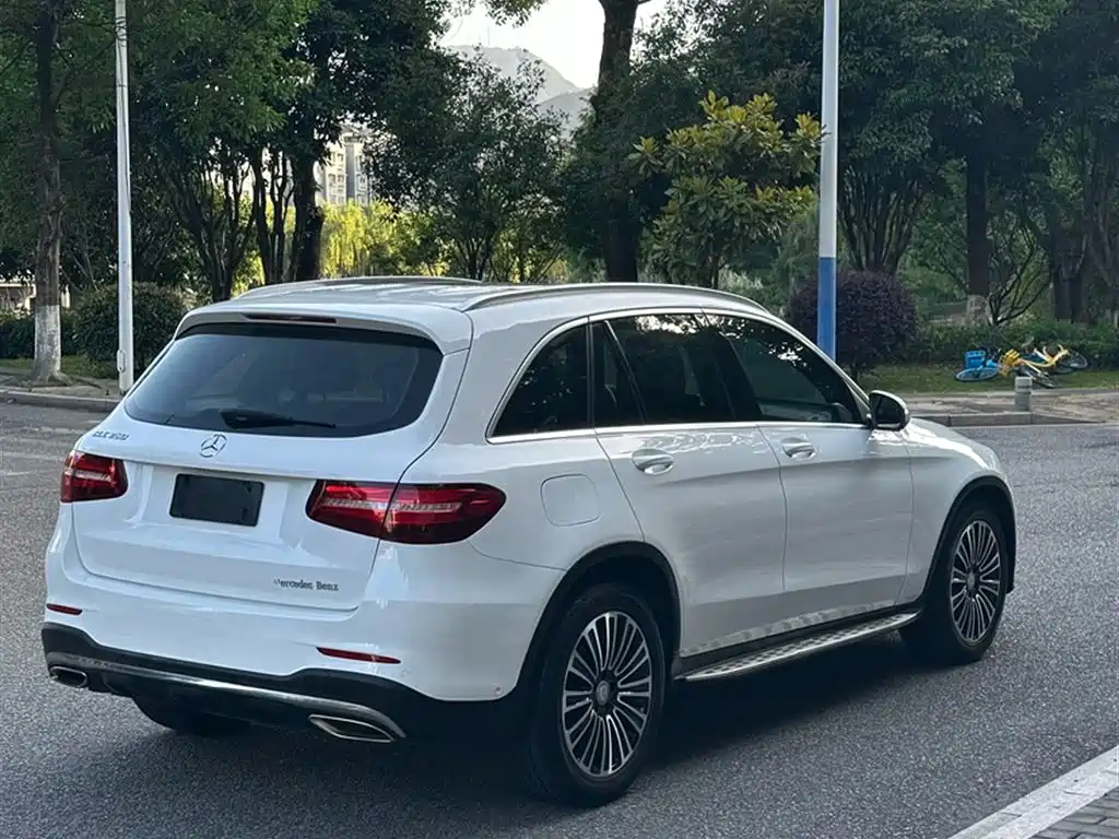 Mercedes-Benz GLC 2018 — фото 15