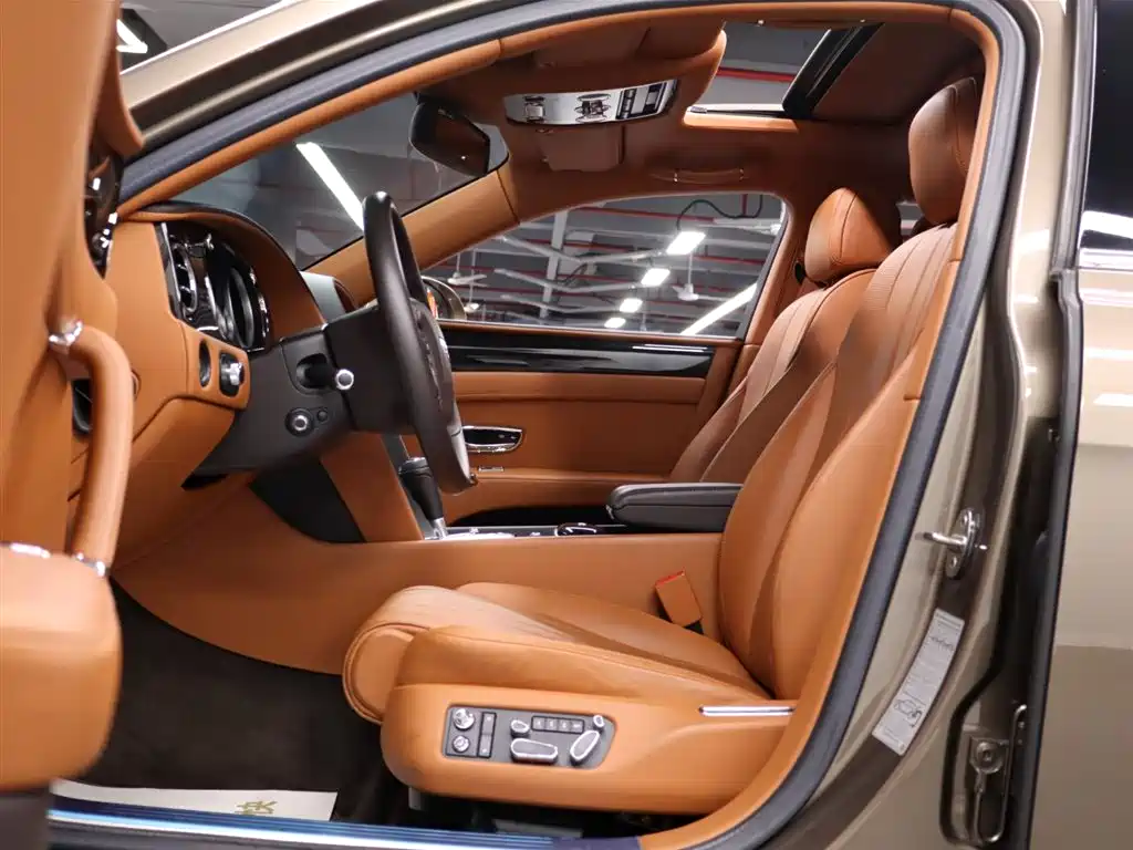 Bentley Flying Spur 2014 — фото 7