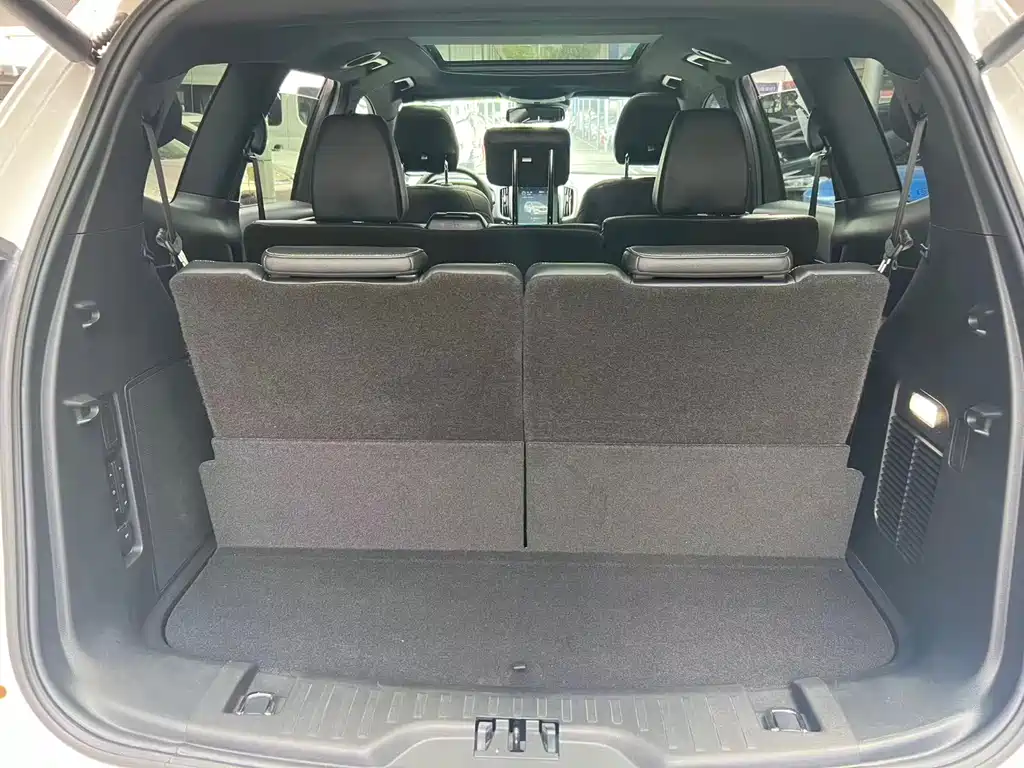 Ford Edge 2020 — фото 14