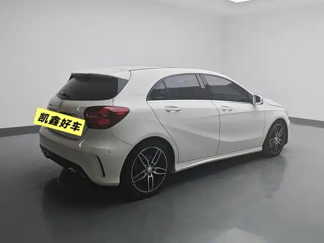 Mercedes-Benz A-Class 2016 — фото 4