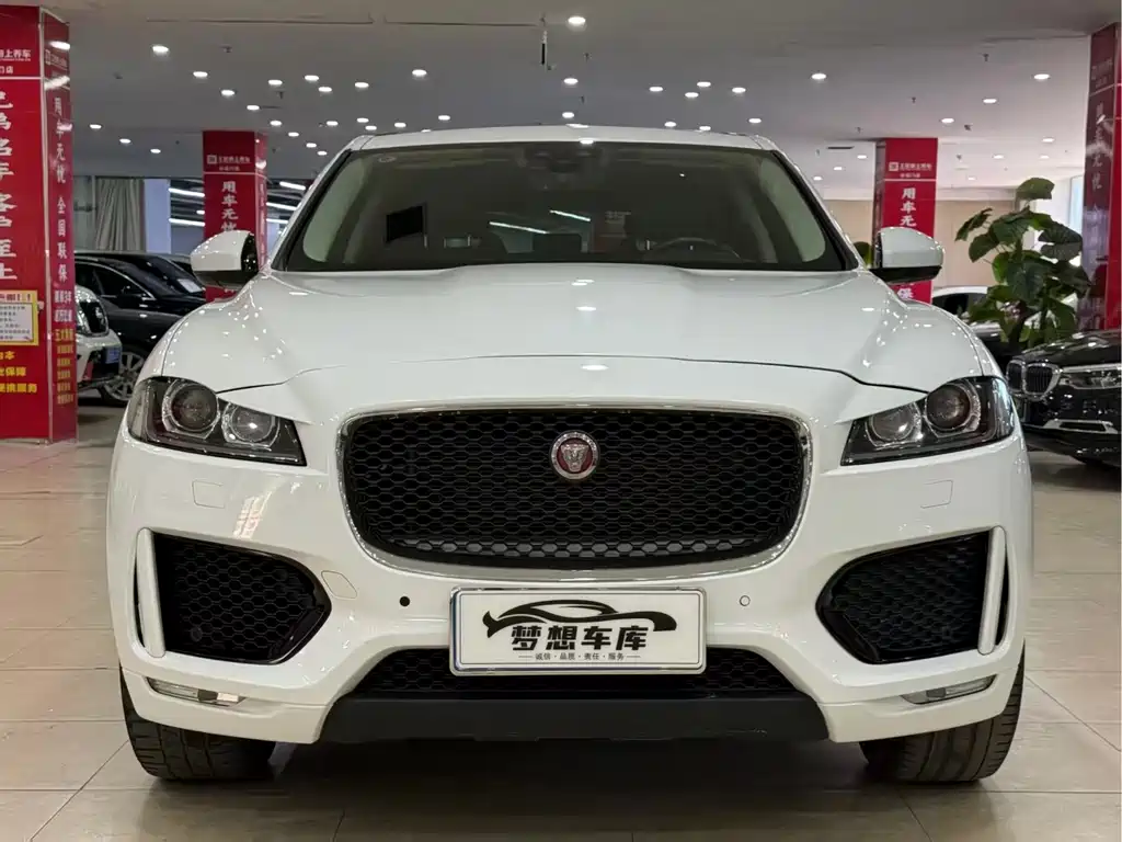 Jaguar F-PACE 2019