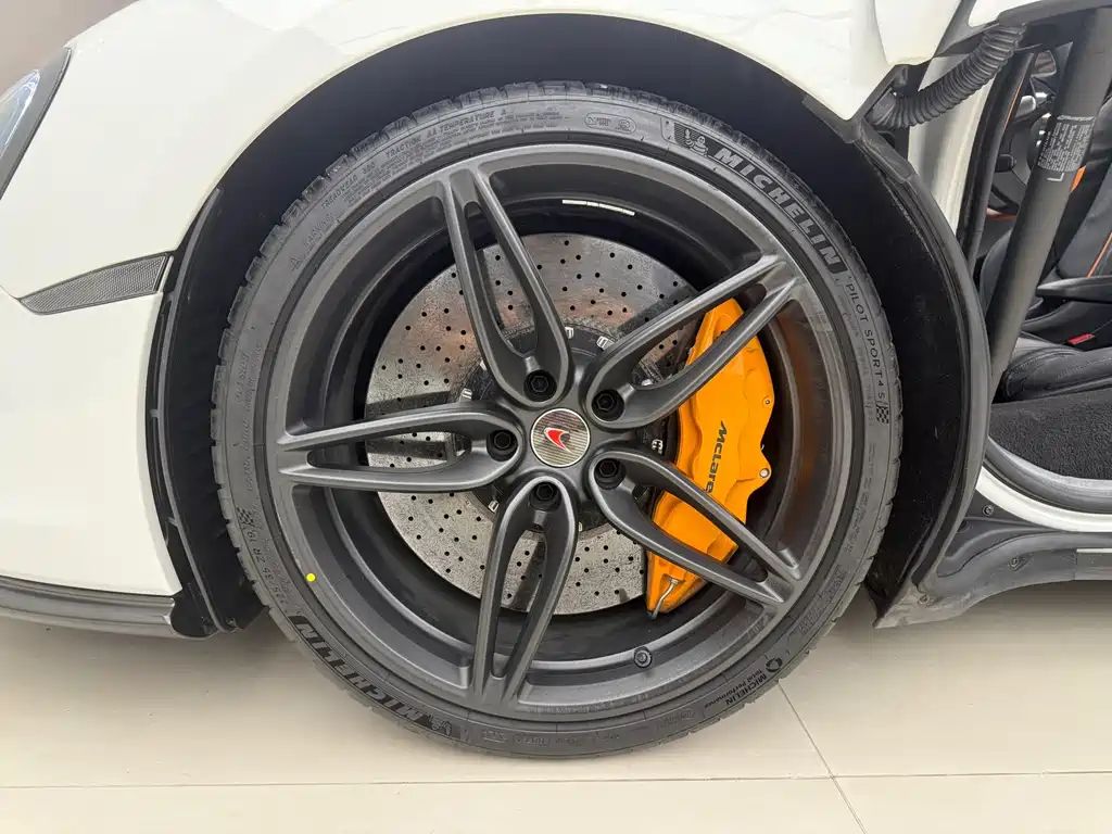 McLaren 570 2018 — фото 12