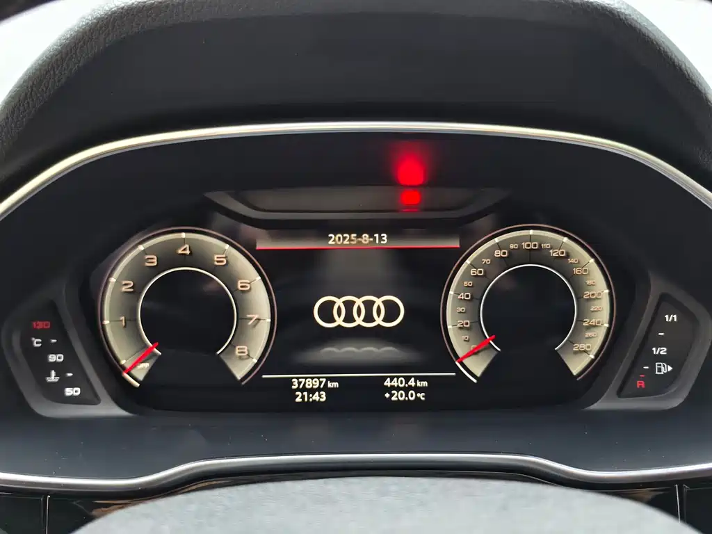 Audi Q3 Sportback 2023 — фото 18
