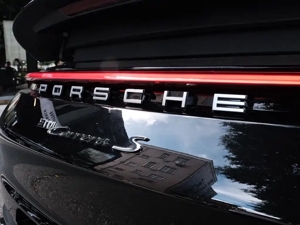 Porsche 911 2020 — фото 14