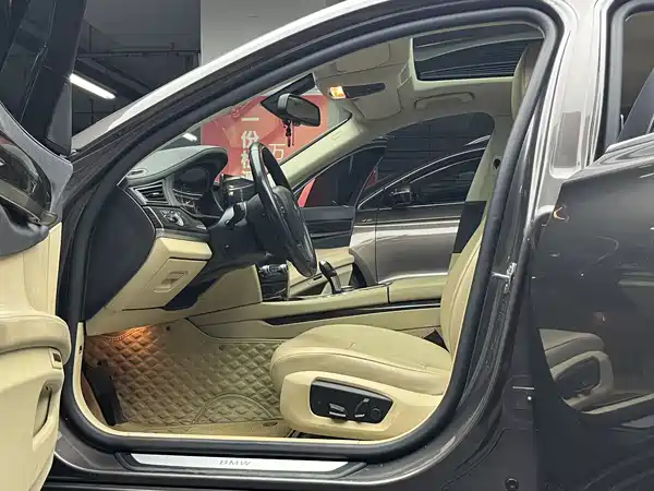 BMW 7 Series 2013