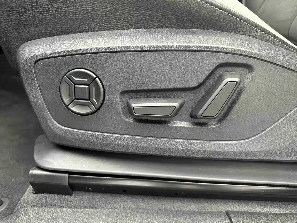 Audi Q3 2022 — фото 10