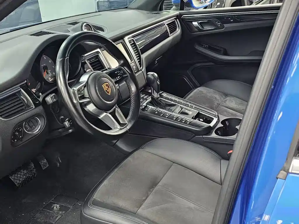 Porsche Macan 2016 — фото 19