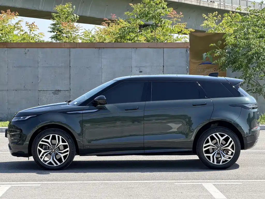 Land Rover Evoque 2022 — фото 18