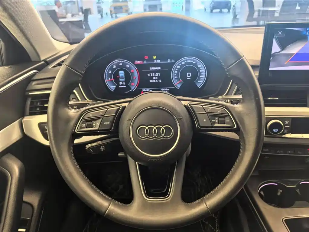 Audi A4L 2021 — фото 10