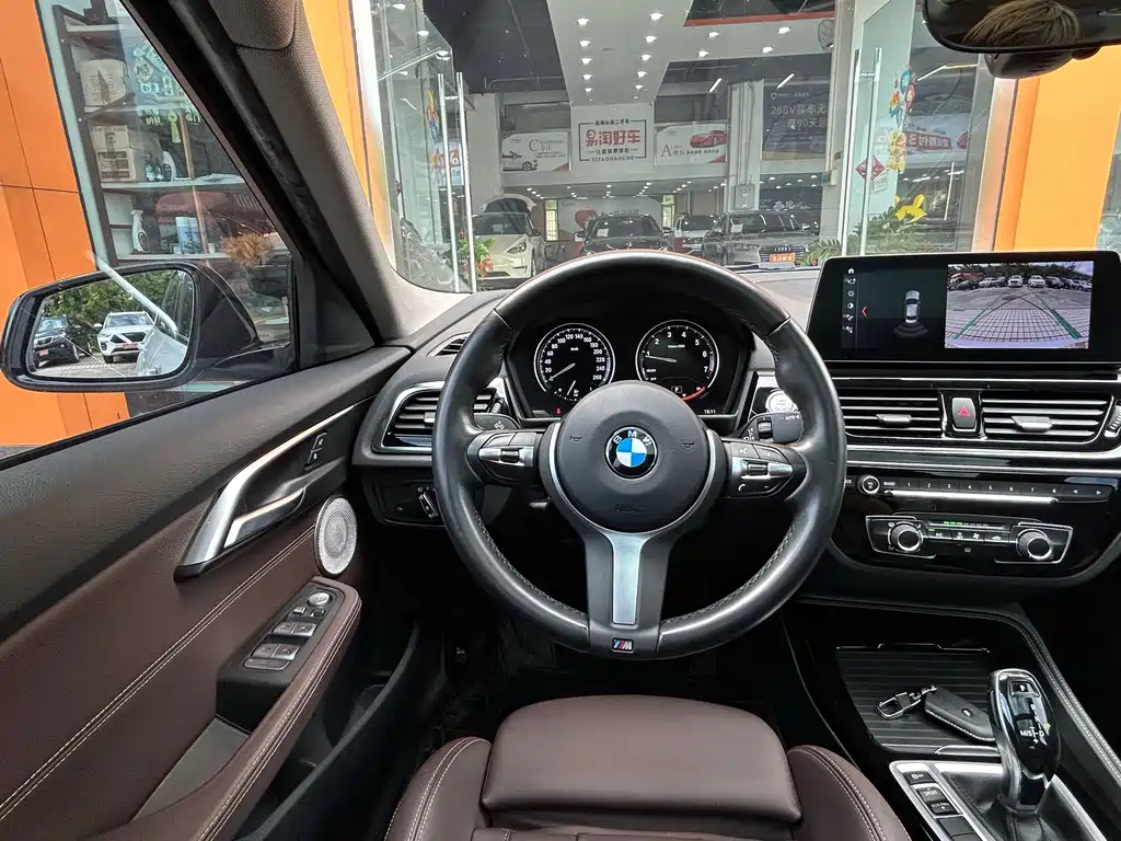 BMW 1 Series 2021 — фото 18