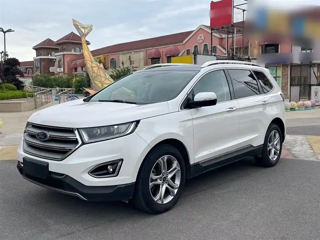 Ford Edge 2019 — фото 1