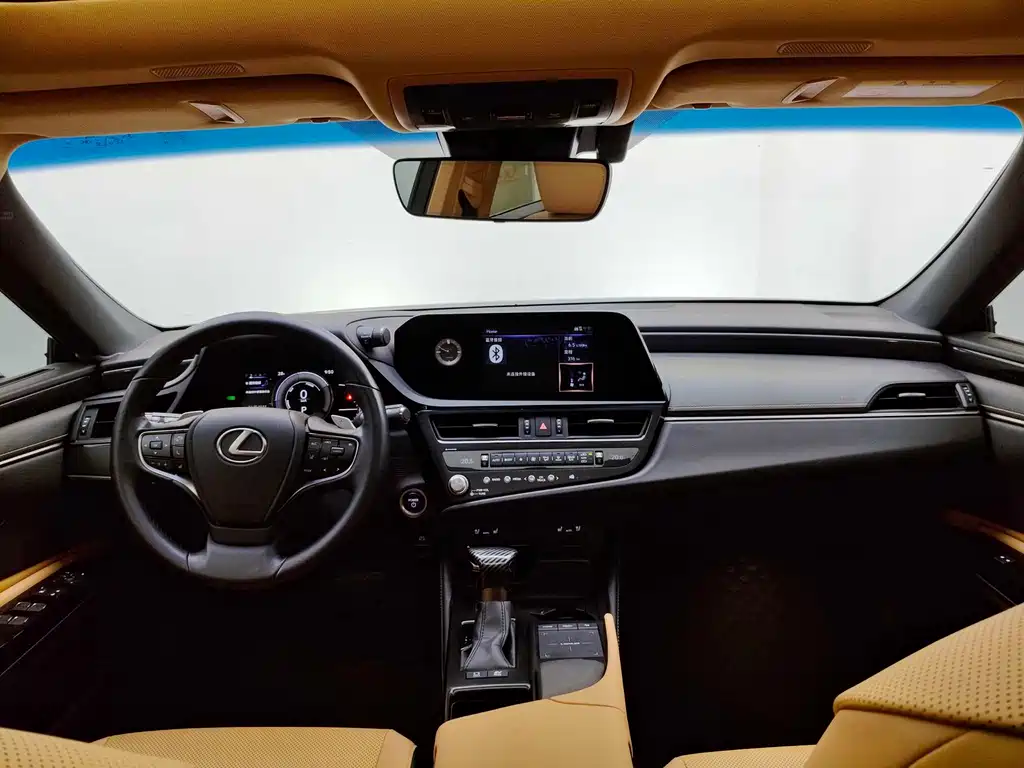 Lexus ES 2022 — фото 15