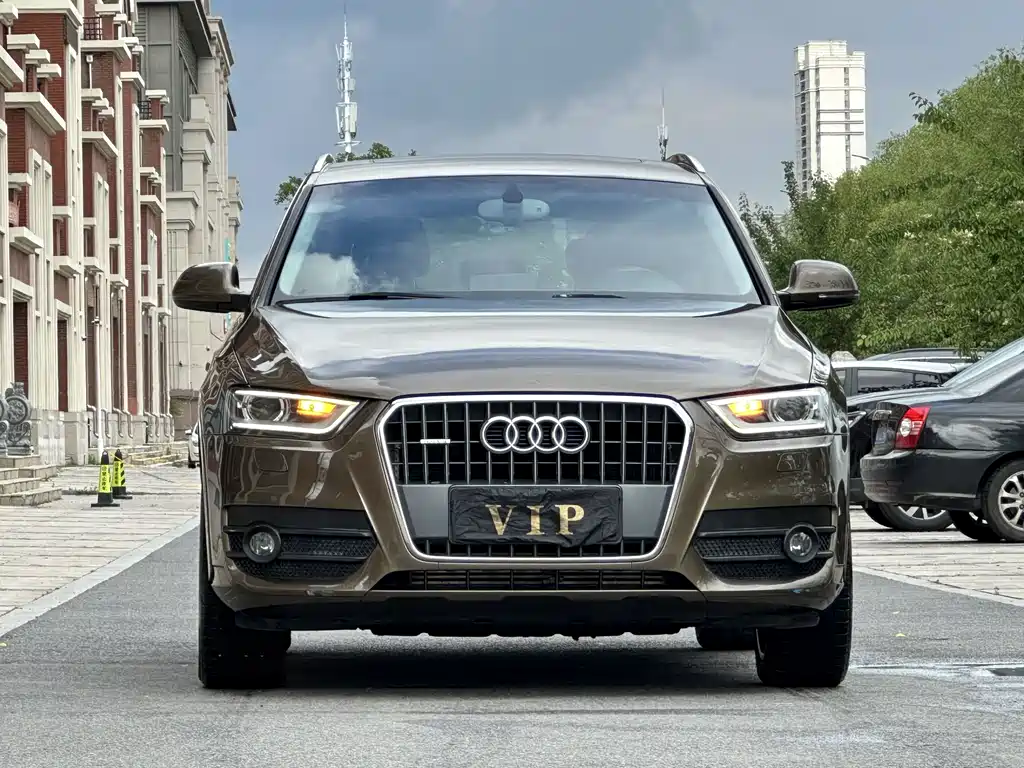 Audi Q3 2014 — фото 2