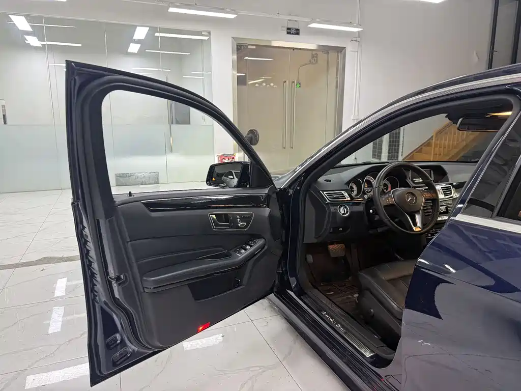 Mercedes-Benz E-Class 2014