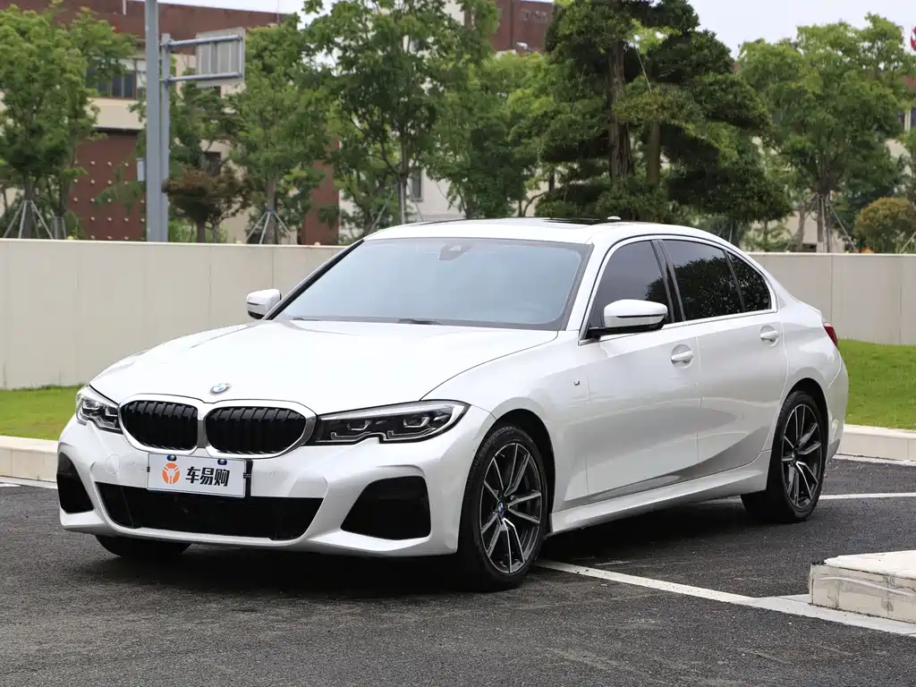 BMW 3 Series 2021 — фото 1
