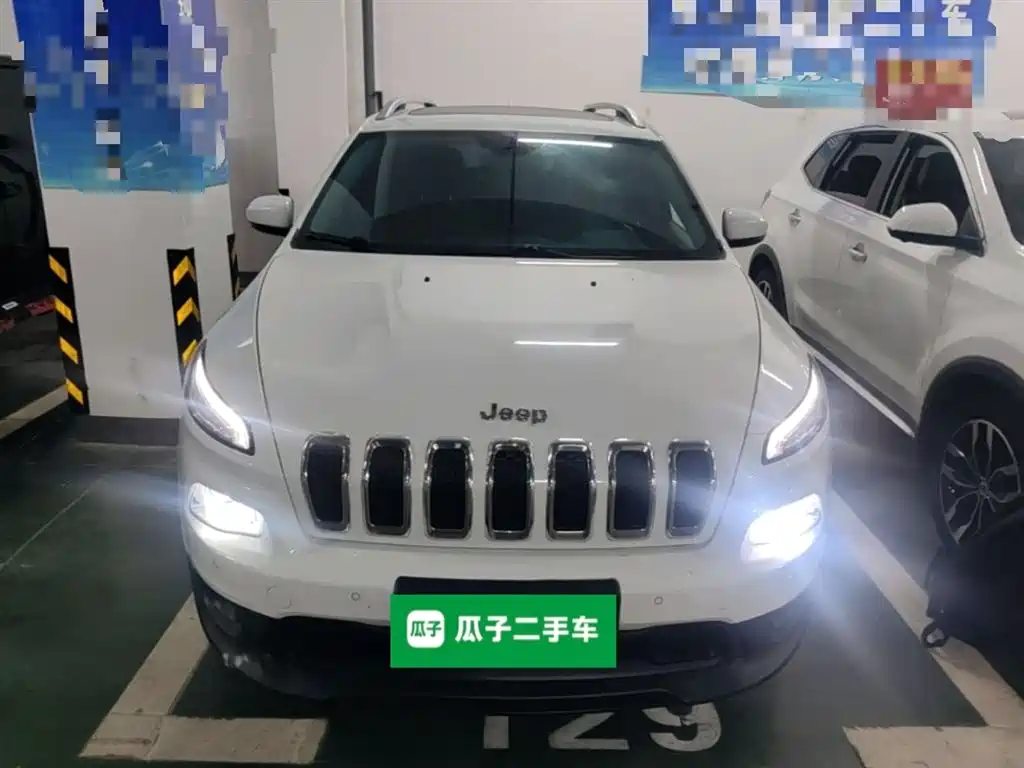 Jeep Cherokee 2016 — фото 3
