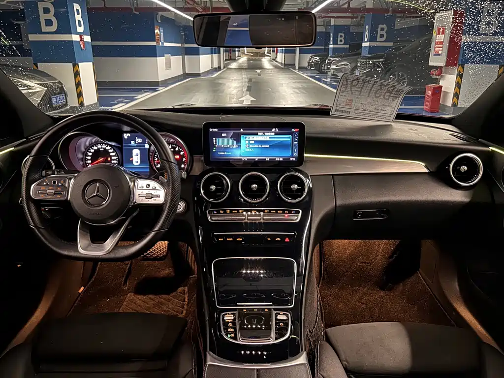 Mercedes-Benz C-Class 2019 — фото 12