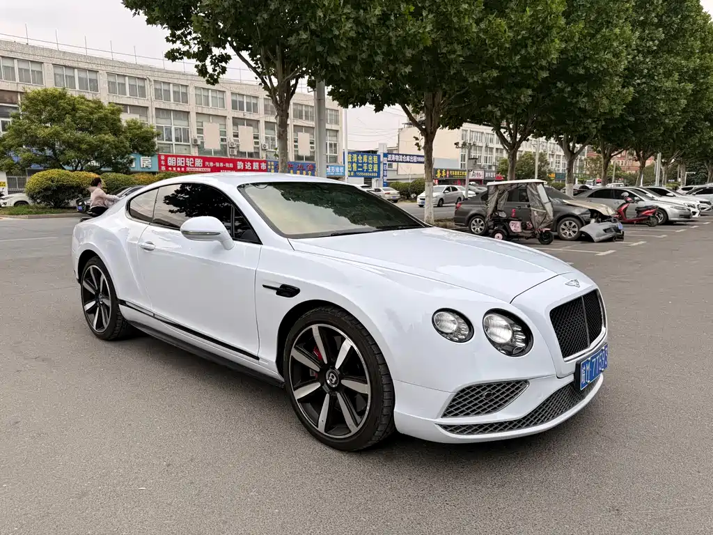 Bentley Continental 2017 — фото 2