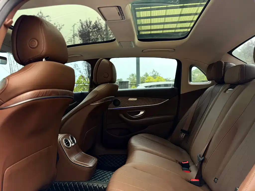 Mercedes-Benz E-Class 2023