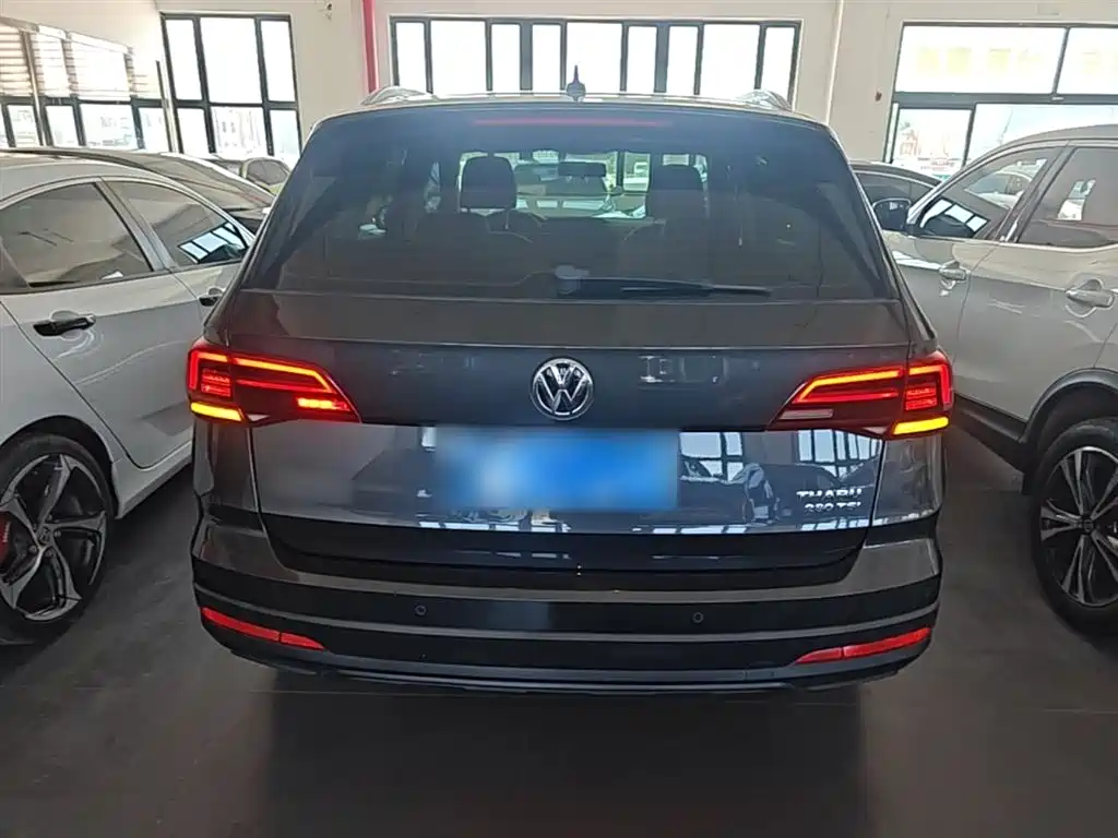 Volkswagen Tharu 2020 — фото 6