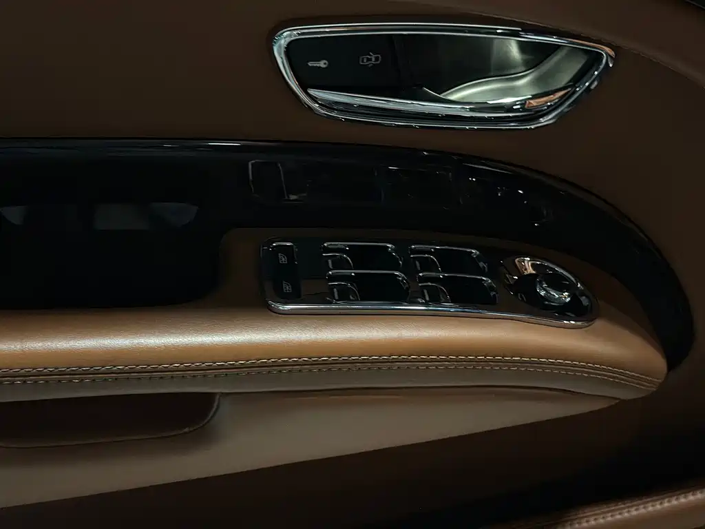 Bentley Mulsanne 2015 — фото 6