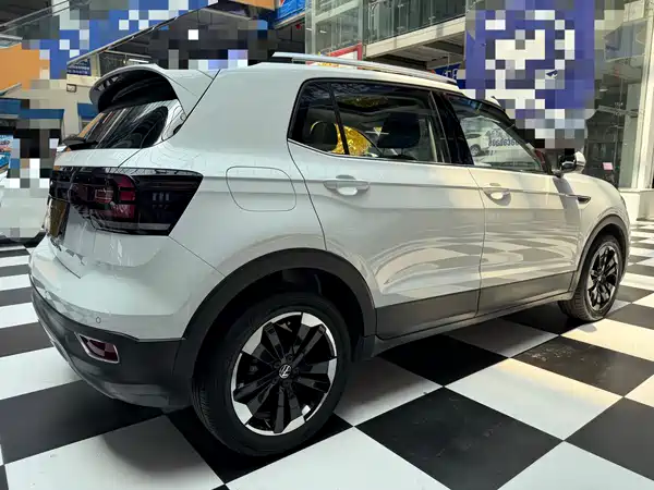 Volkswagen Tacqua 2022