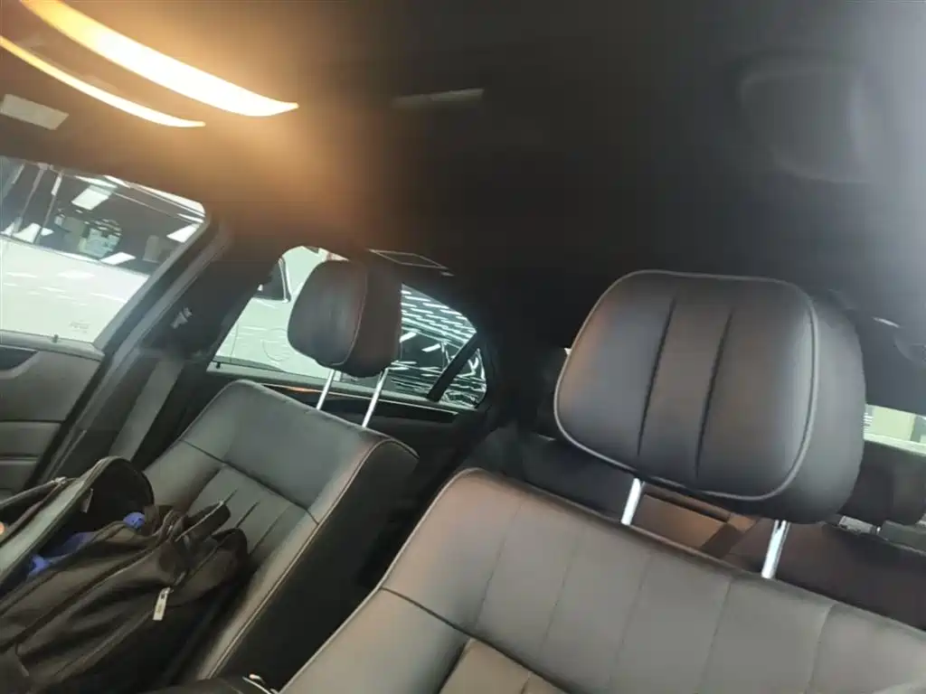 Mercedes-Benz E-Class 2015 — фото 18
