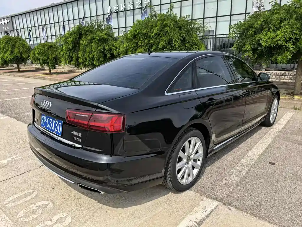 Audi A6L 2017 — фото 6
