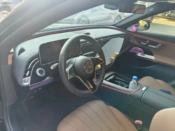 Mercedes-Benz E-Class 2025