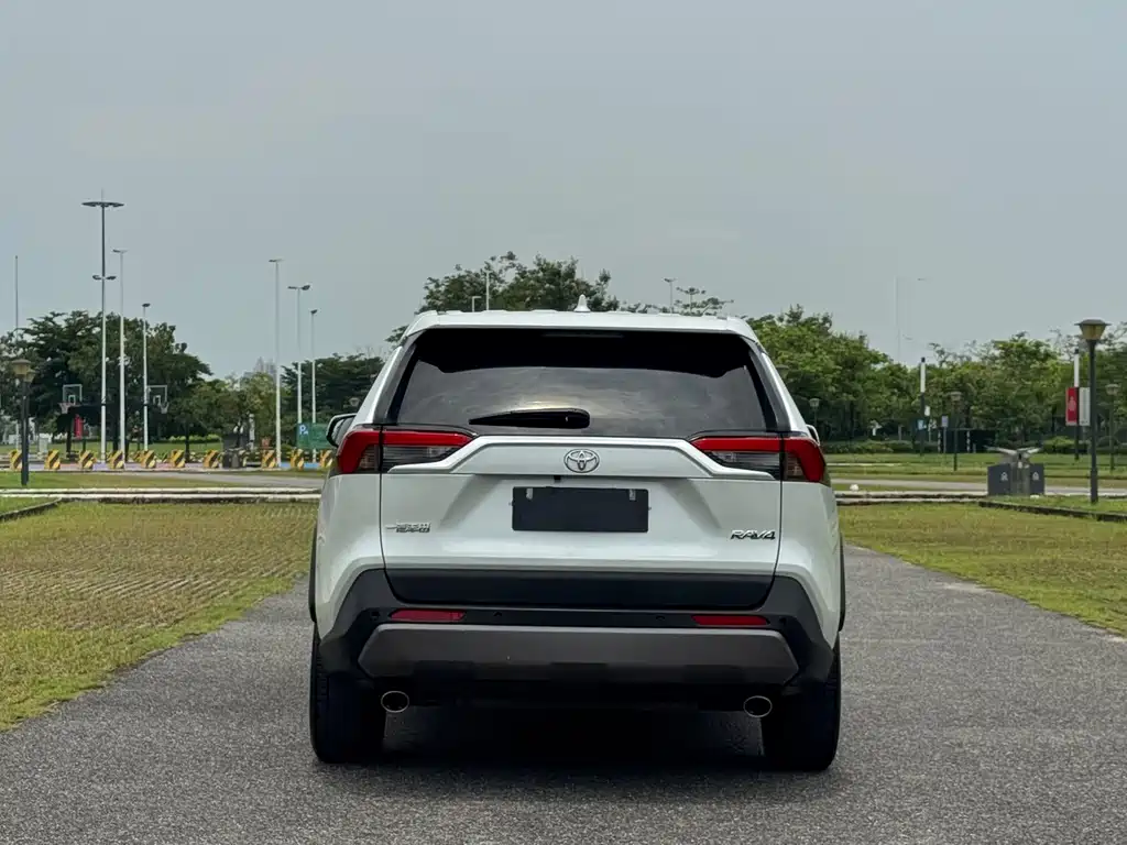 Toyota RAV4 2023