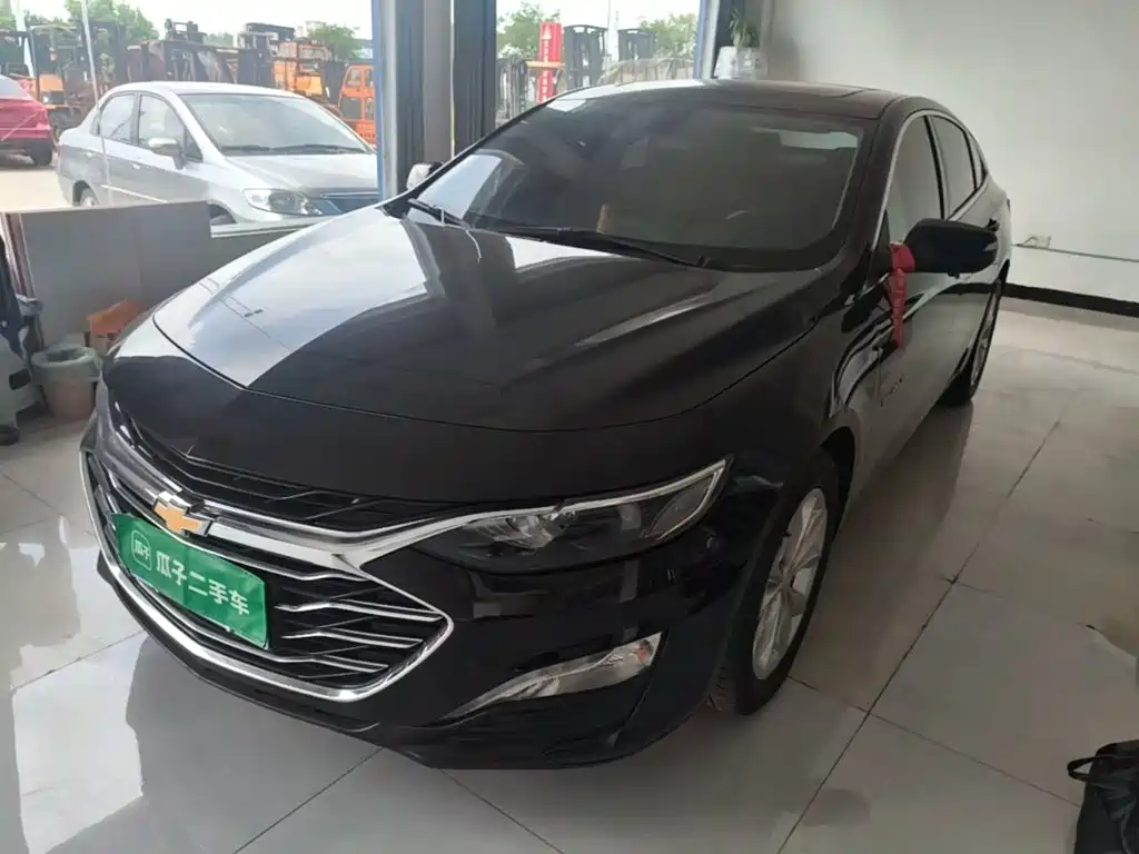 Chevrolet Malibu XL 2022 — фото 1