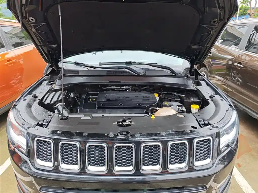 Jeep Compass 2019 — фото 20