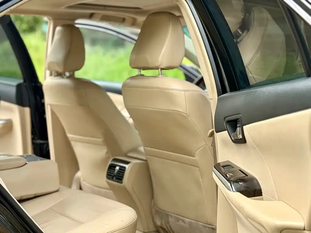 Toyota Camry 2014 — фото 13