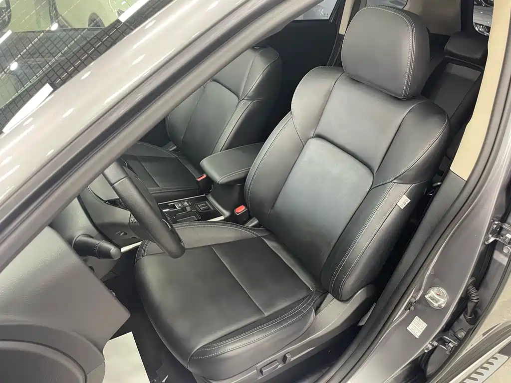 Mitsubishi Outlander 2019 — фото 14