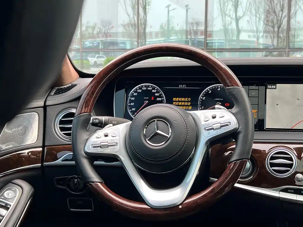 Mercedes-Benz S-Class 2017 — фото 11